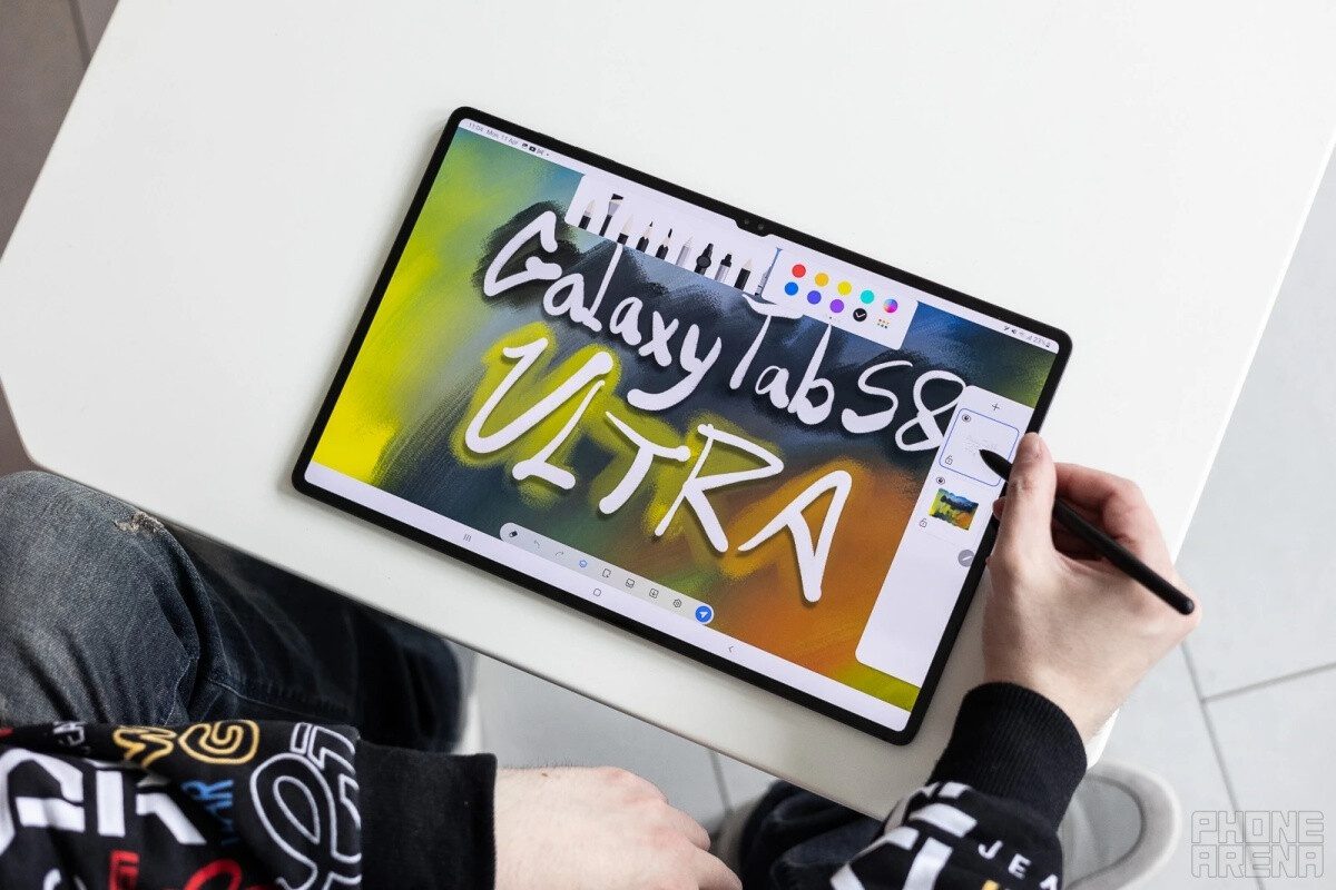 Das Galaxy Tab S8 Ultra kommt bereits mit einem hochmodernen AMOLED-Bildschirm … und einem gar nicht so schlechten Preis.  - Apples 2024 OLED iPad Pros könnten zu absolut lächerlichen Preisen starten