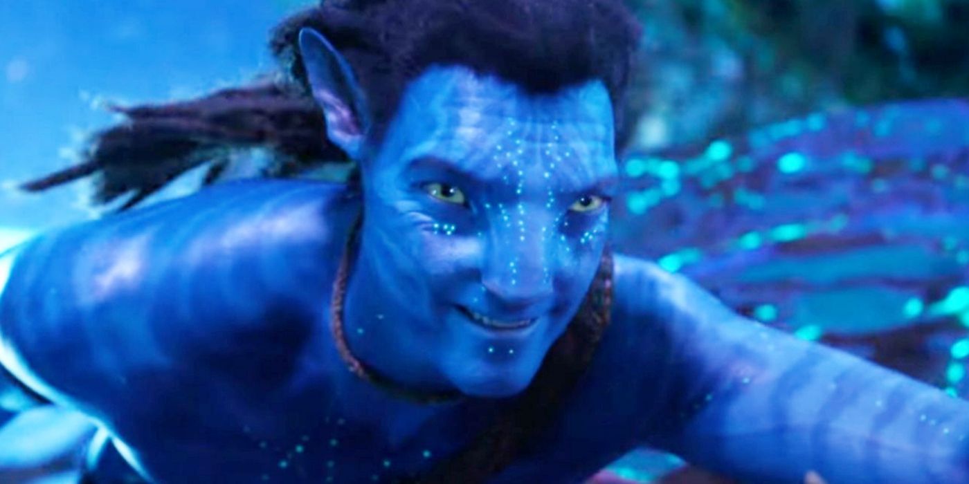 Jake Sully schwimmt in Avatar The Way of Water durch das Wassergebiet