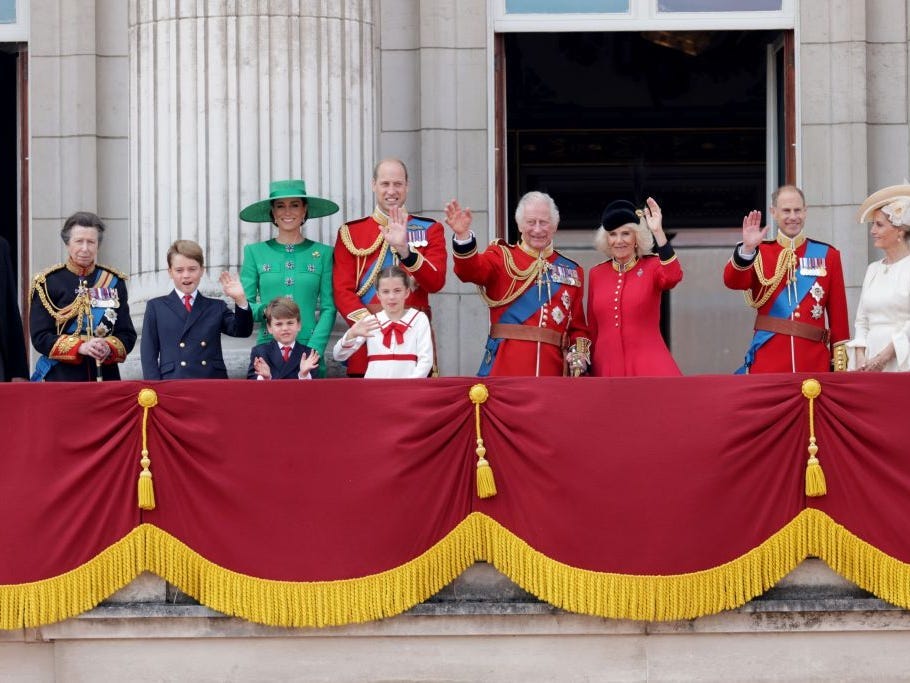 Die königliche Familie während der Trooping the Colour-Zeremonie