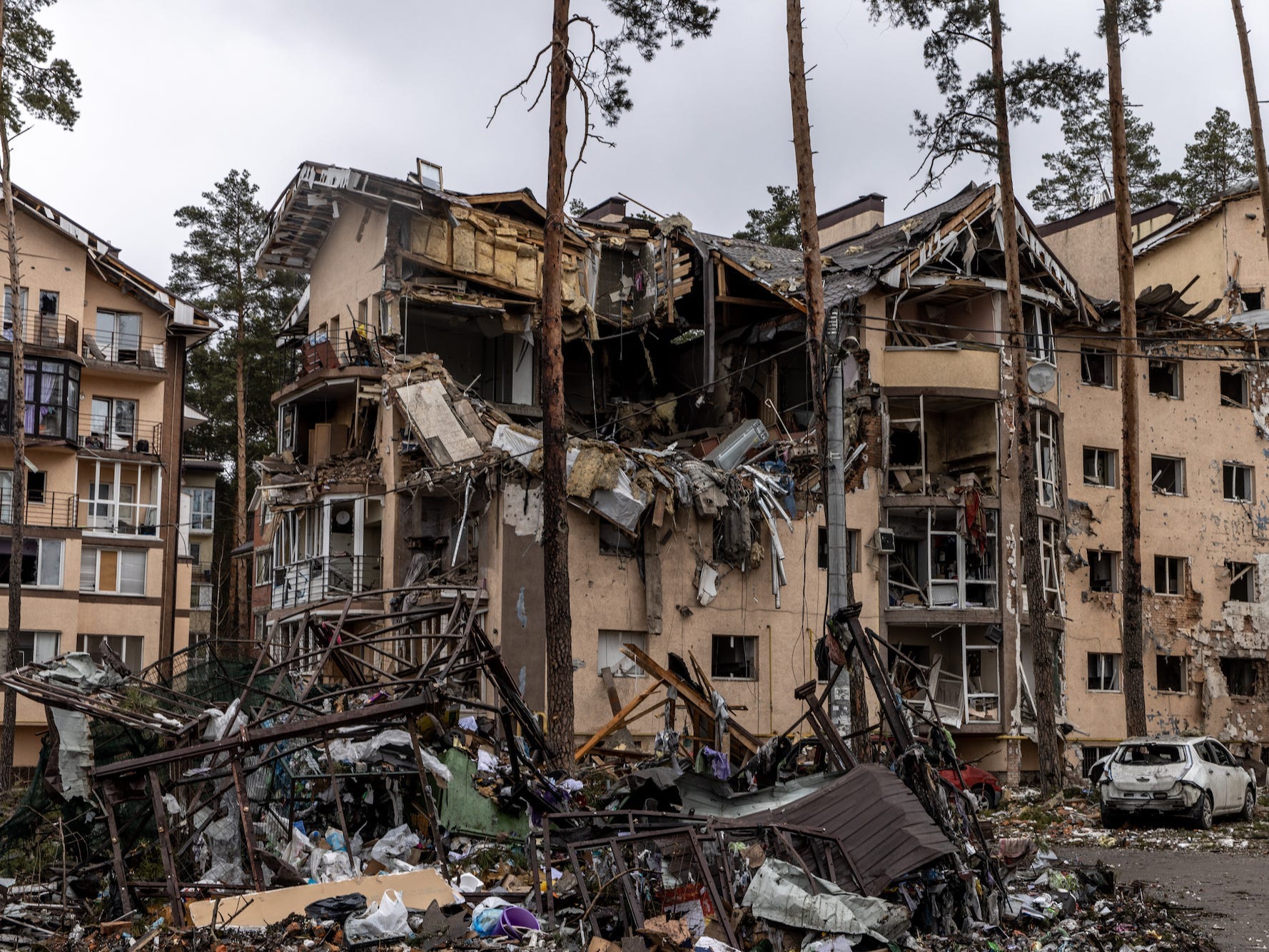 Zerstörte Gebäude in Irpin, Ukraine.