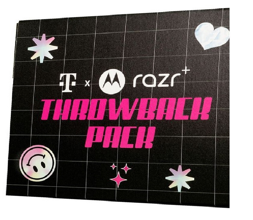 Tauchen Sie ein in die warmen nostalgischen Gefühle des Razr+ mit dem T-Mobile Razr+ Throwback Pack – Mit der heutigen Veröffentlichung des Razr+ sorgt T-Mobile mit seinem Throwback Pack für 30 US-Dollar für noch mehr Spaß und Nostalgie