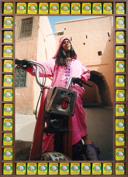 Rider in Pink, aus der Serie Kesh Angels, über Bikerinnen in Marrakesch.