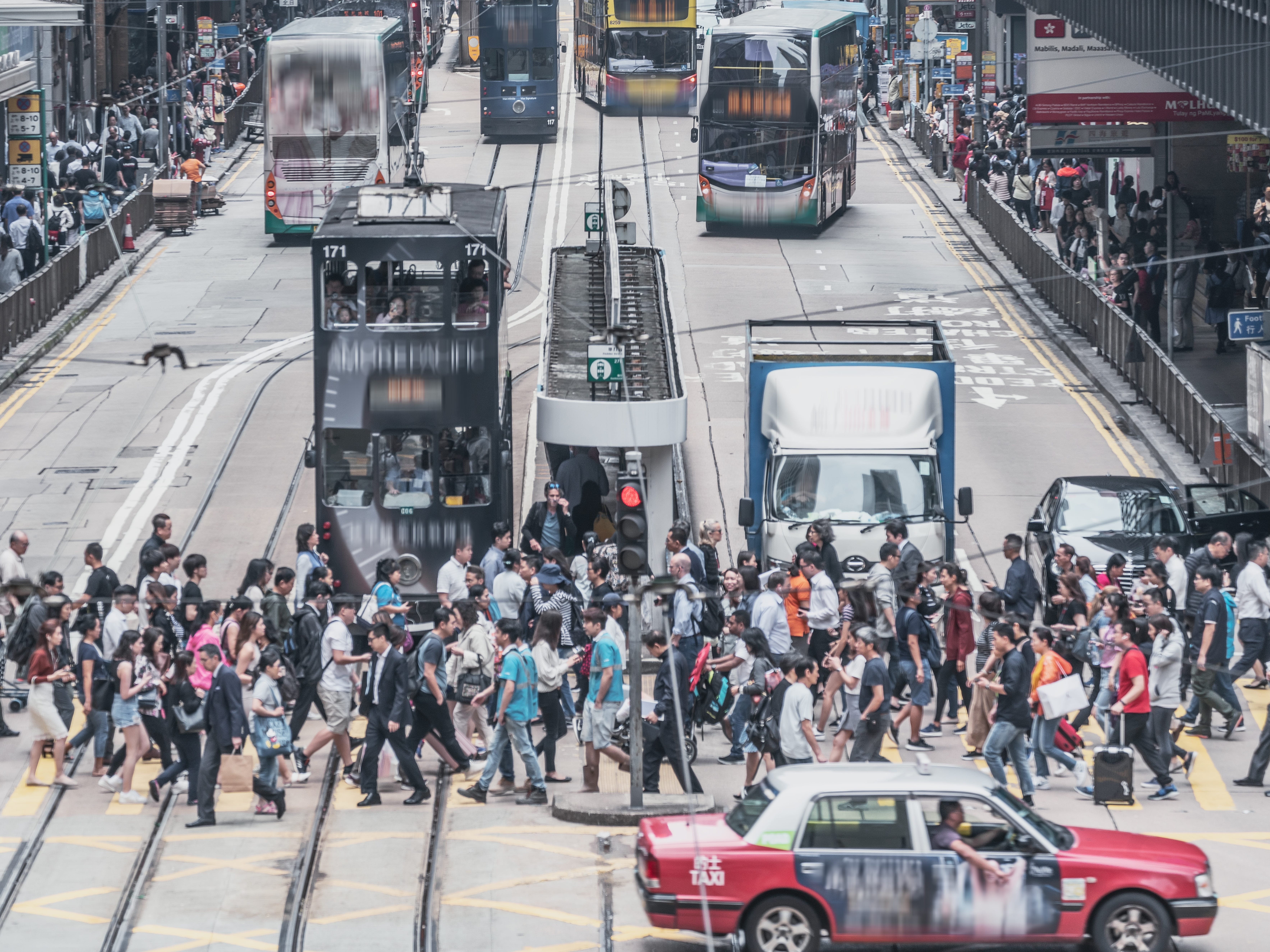 Zentrale Straßenkreuzung in Hongkong