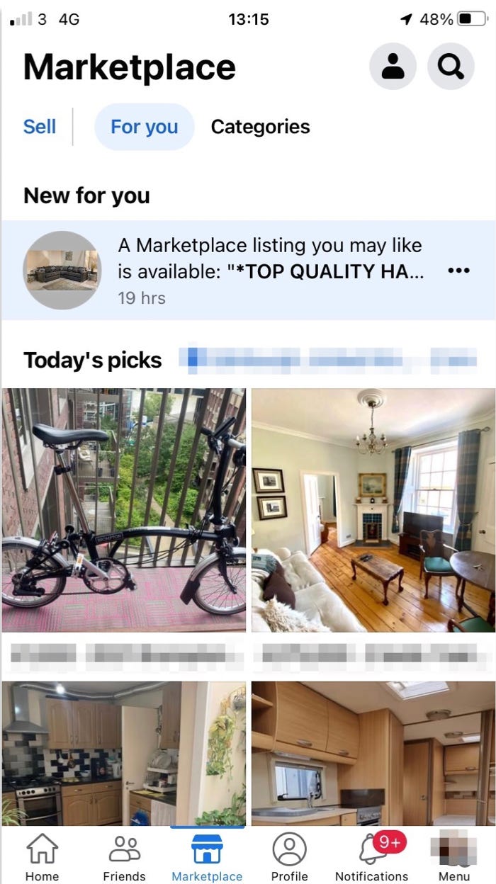 Der mobile Screenshot zeigt den Facebook-Marktplatz mit Fotos eines Fahrrads und anderen Artikeln sowie deren Preisen