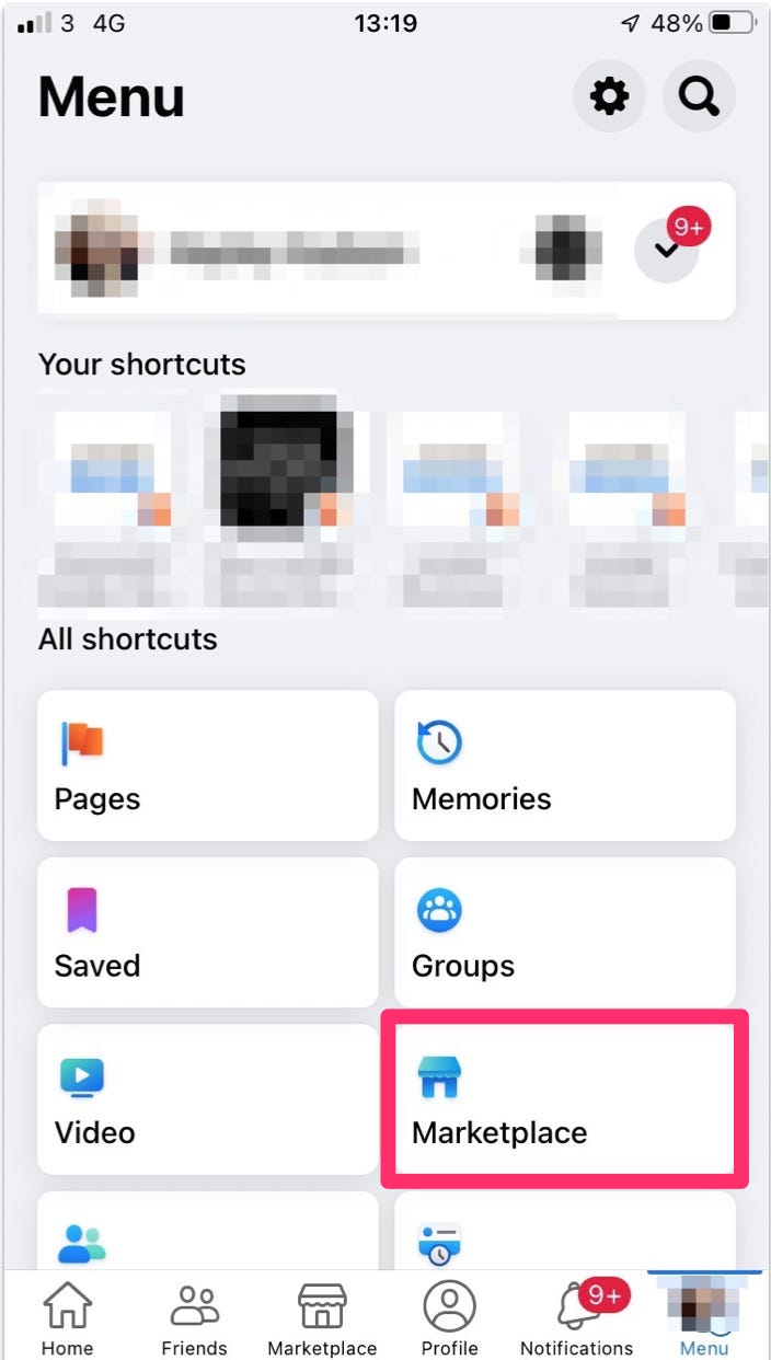 Der mobile Screenshot zeigt das Facebook-App-Menü mit Optionen wie Marktplatz, Seiten, Erinnerungen und Gruppen.