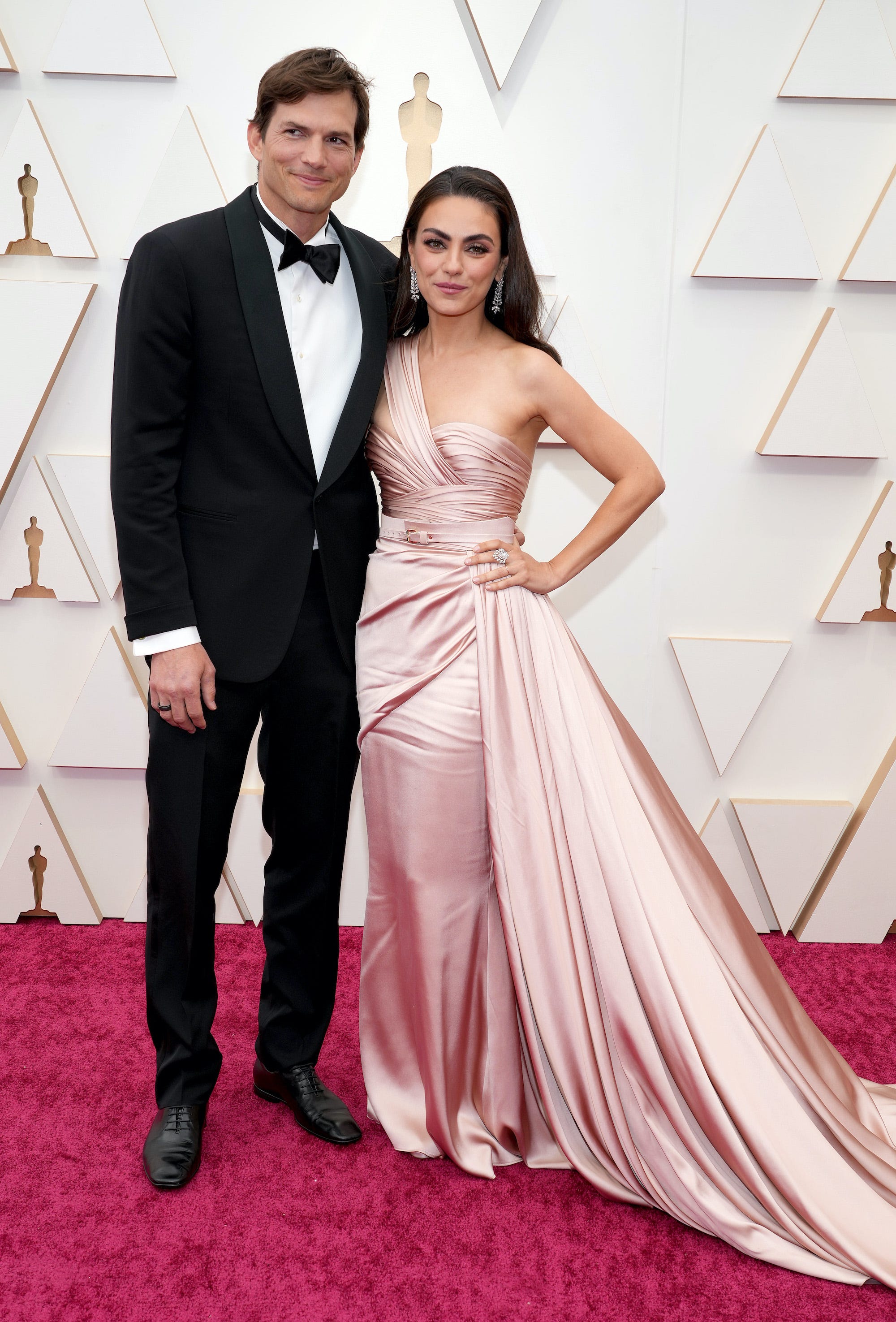 Ashton Kutcher und Mila Kunis bei den Oscars 2022.