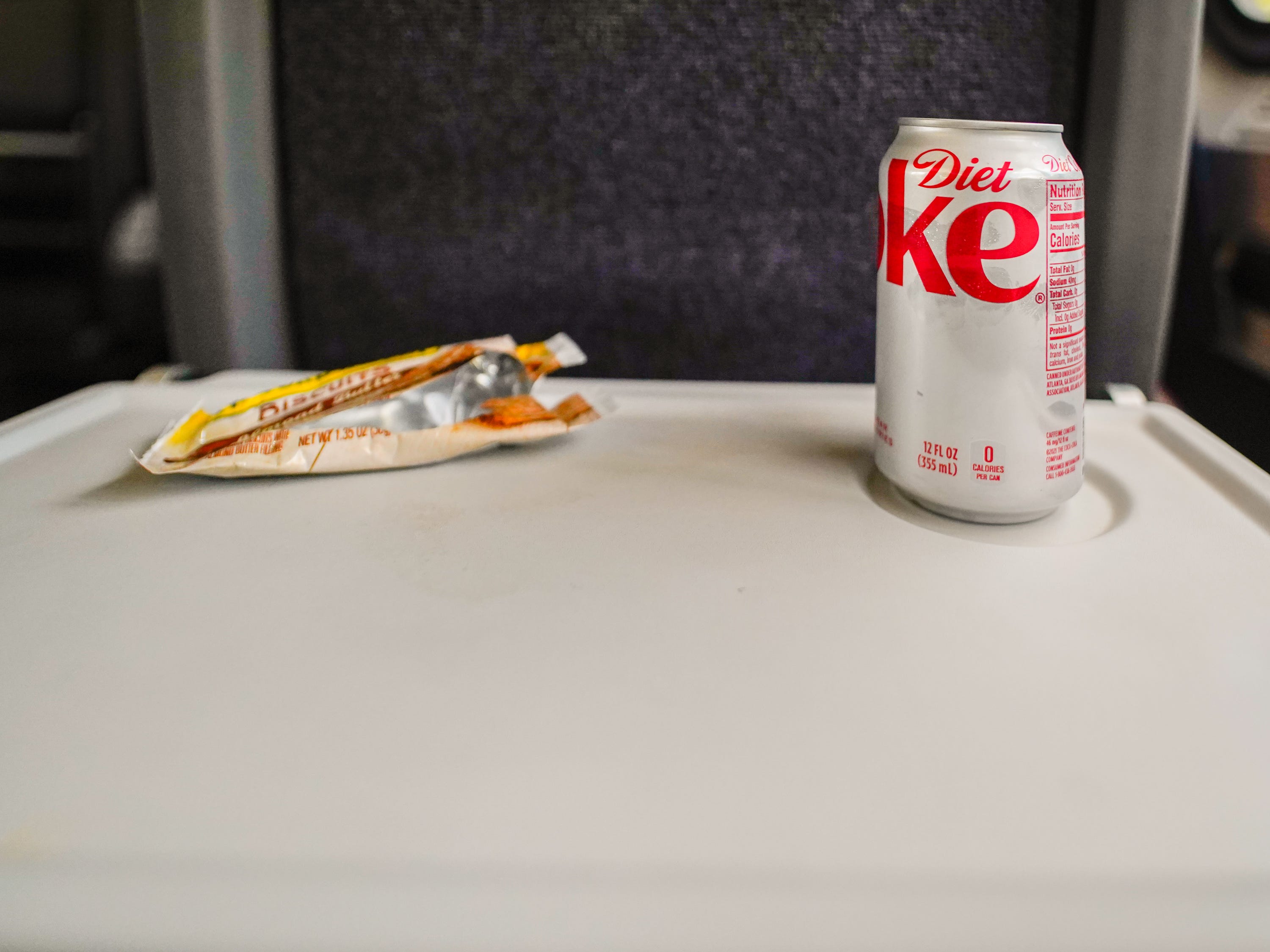 Die Snacks des Autors im Zug
