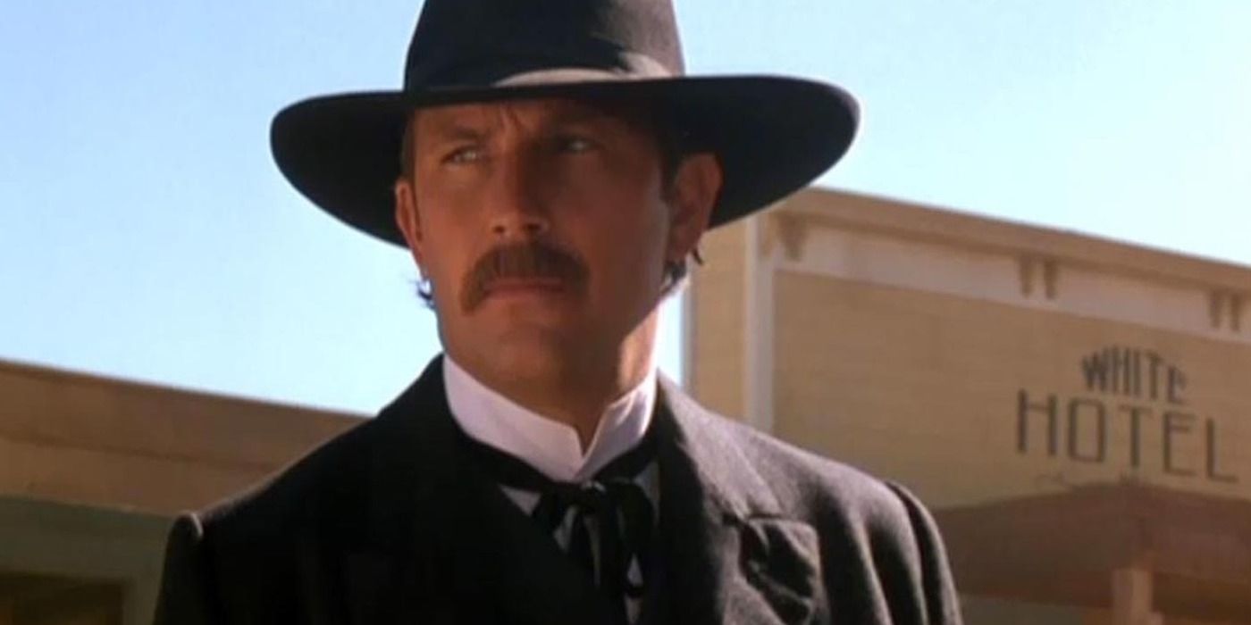 Kevin Costner in Wyatt Earp.