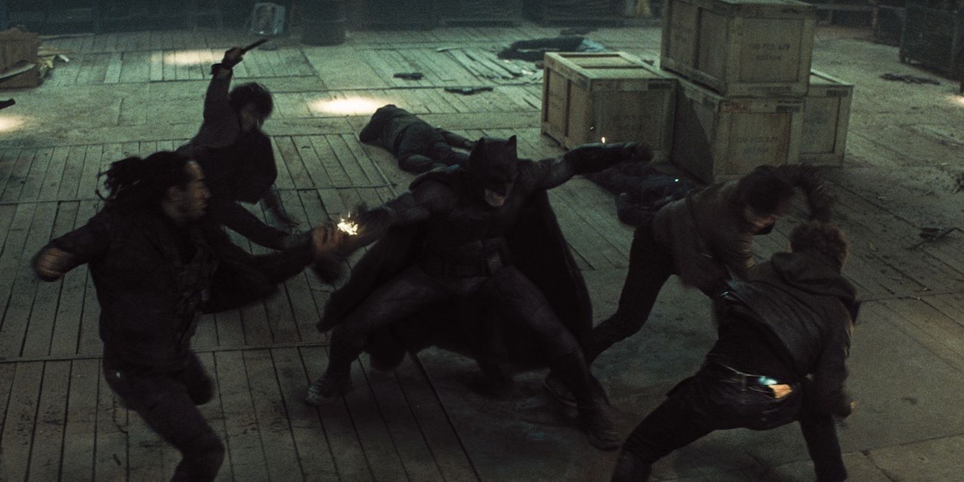 Batmans Lagerhaus-Kampfszene in Batman gegen Superman