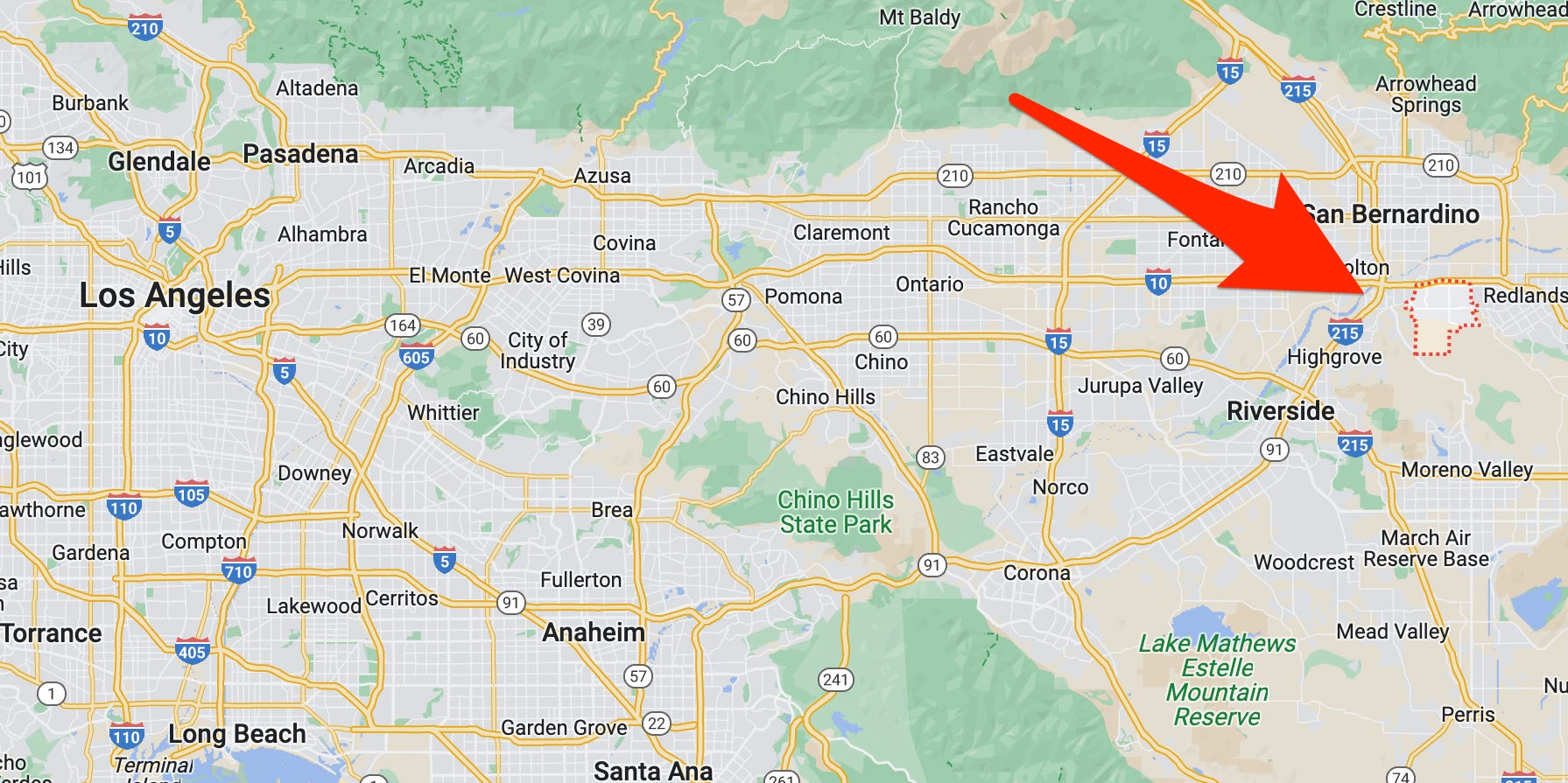 Ein Screenshot von Google Maps mit einem Pfeil, der den Standort von Loma Linda im Verhältnis zu Los Angeles anzeigt.