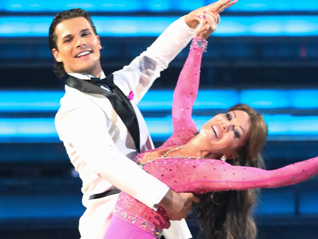 Gleb Savchenko und Lisa Vanderpump in der 16. Staffel von „Dancing With the Stars“.