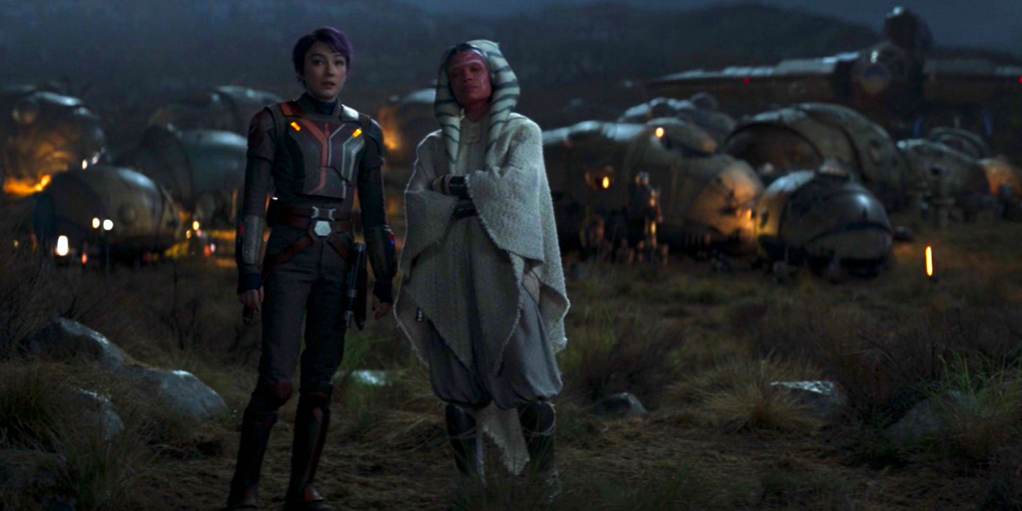 Ahsoka und Sabine blicken im Ahsoka-Finale in die Galaxie.