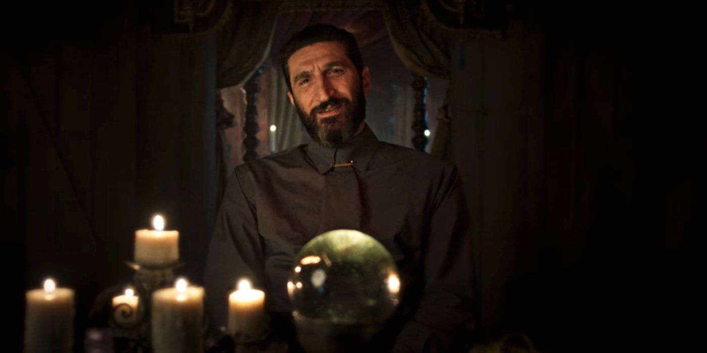 Ishamael in einem Raum mit Kerzen in Staffel 2 von Wheel of Time