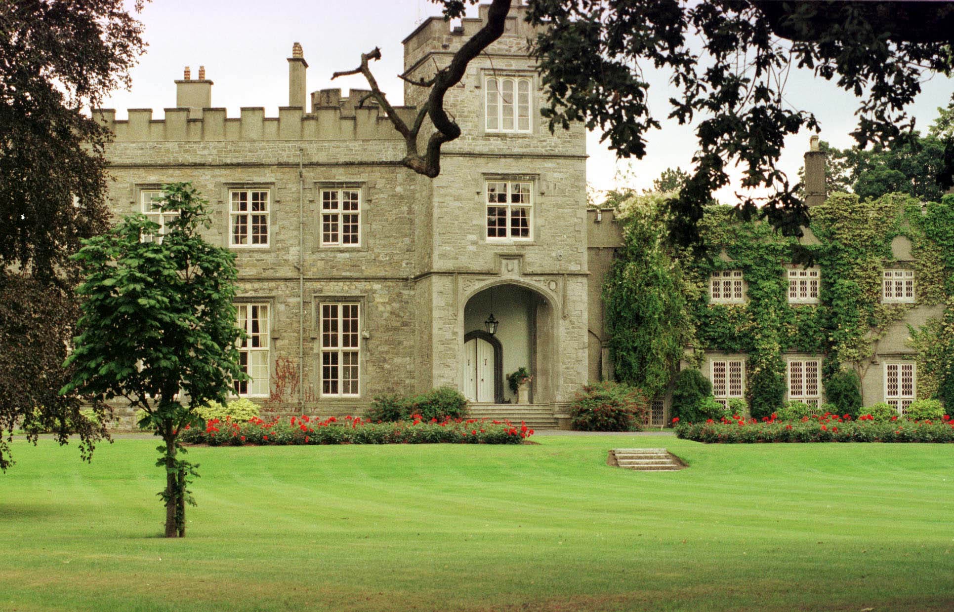 Luttrellstown Castle liegt am Stadtrand von Dublin, Irland.