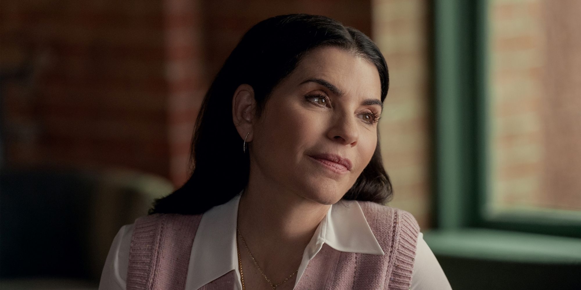 Julianna Margulies als Laura Peterson in The Morning Show Staffel 3, Folge 8.jpg