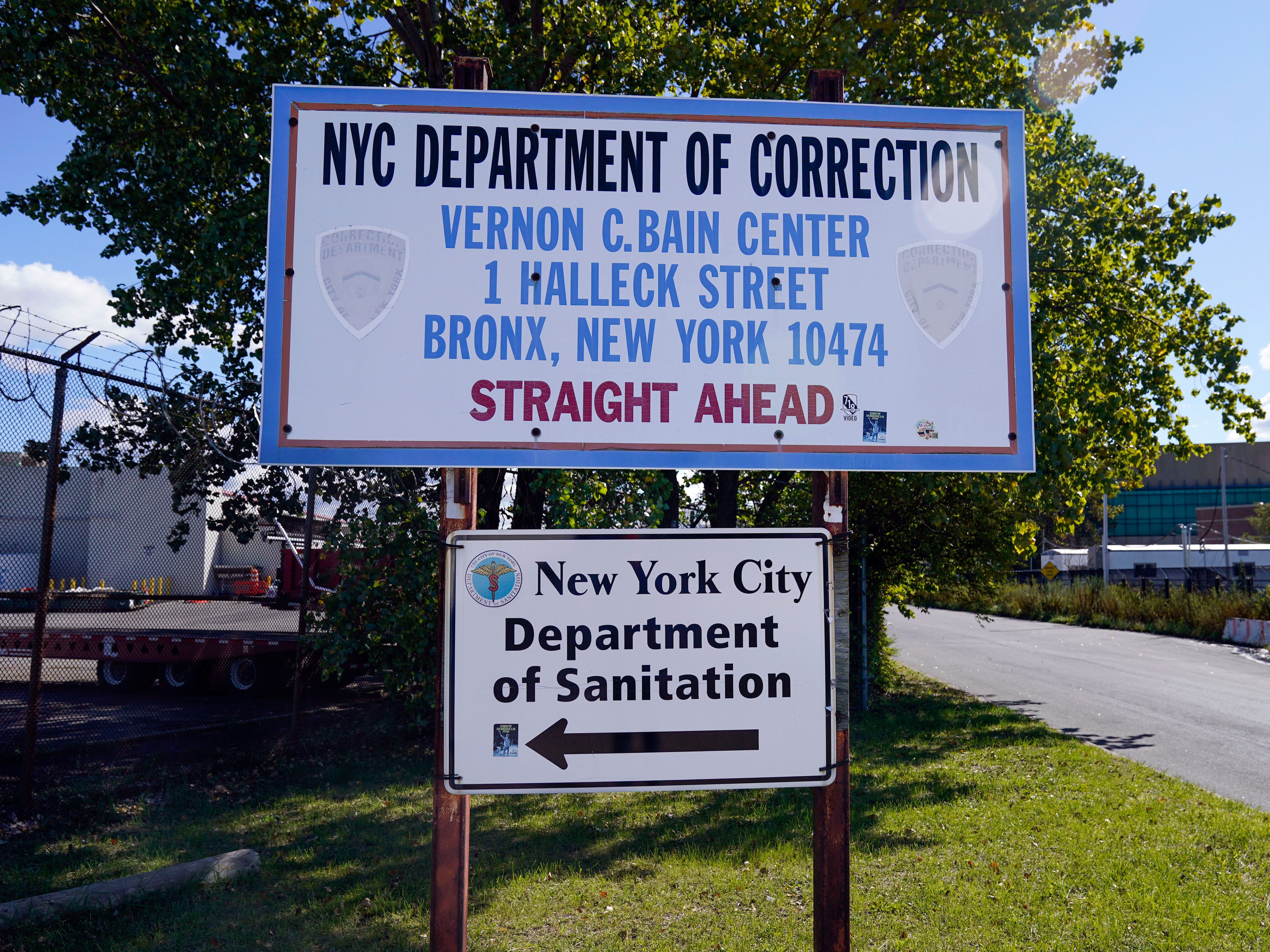 Ein Foto des Schildes vor dem Vernon C. Bain Correctional Center