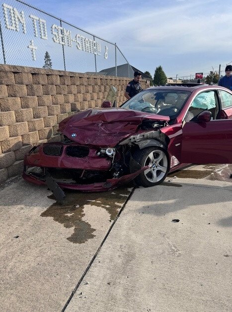 Eines der in den Unfall verwickelten BMW-Autos – Schwerer Zusammenstoß zwischen zwei BMWs lässt Apple Crash Detection in die Rolle des Helden schlüpfen