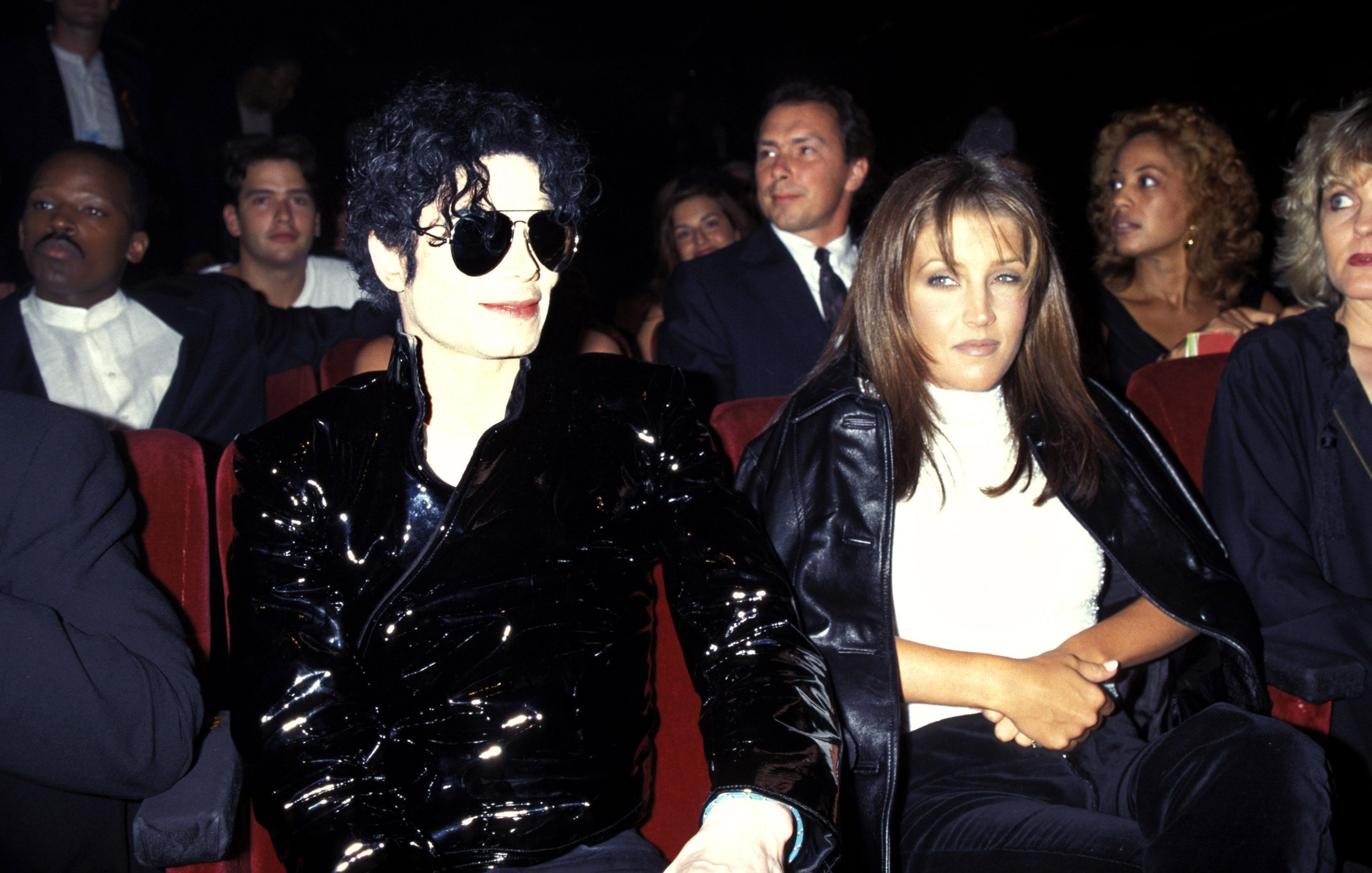 Michael Jackson und Lisa Marie Presley während der 12. jährlichen MTV Video Music Awards 1995.