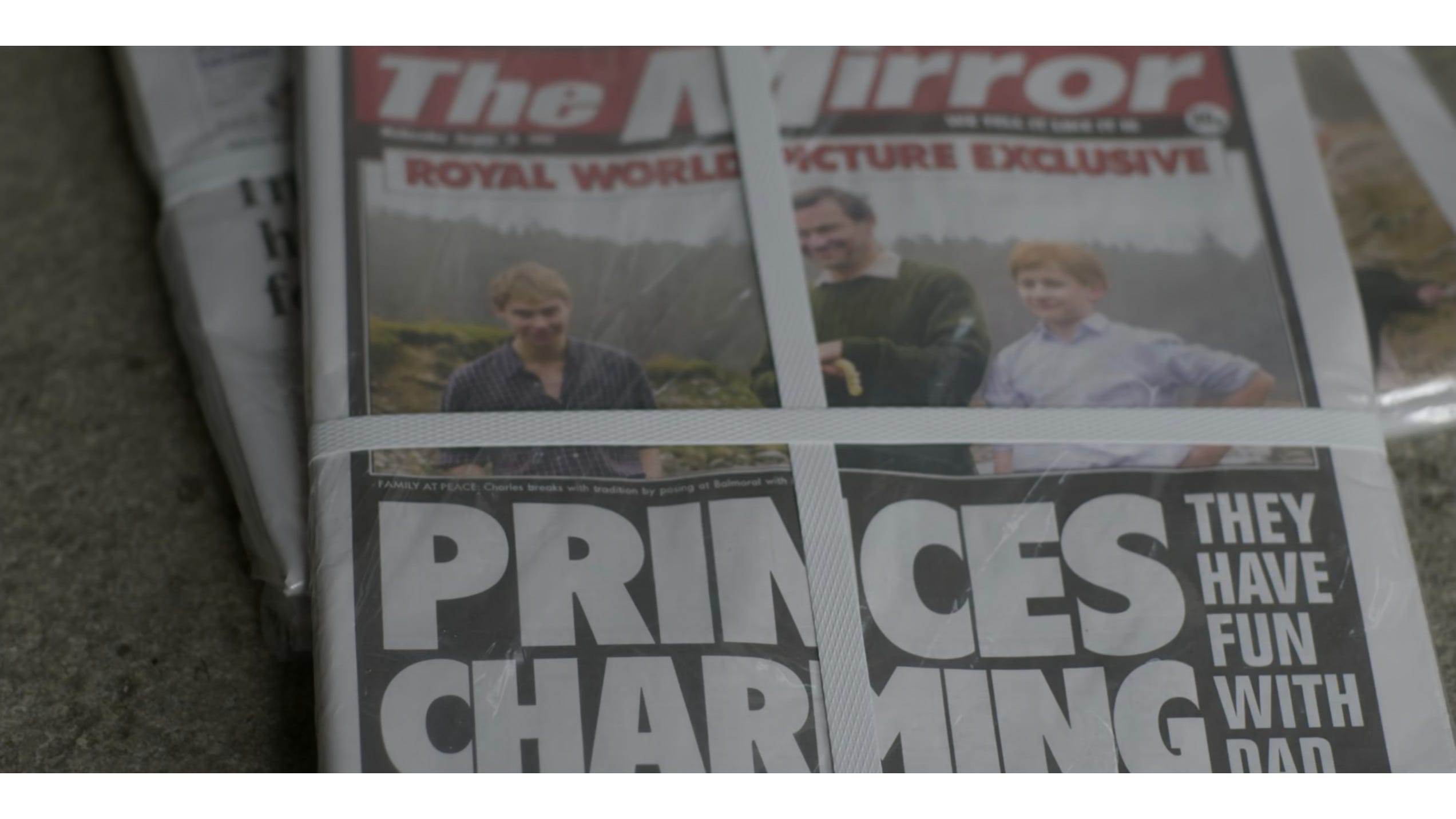 Die Fotos erschienen auf der Titelseite derselben Zeitung, The Mirror.