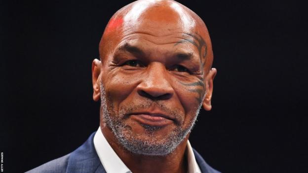 Der frühere Weltmeister im Schwergewicht, Mike Tyson, war unter den Zuschauern für das Fury-gegen-Ngannou-Spiel in Riad