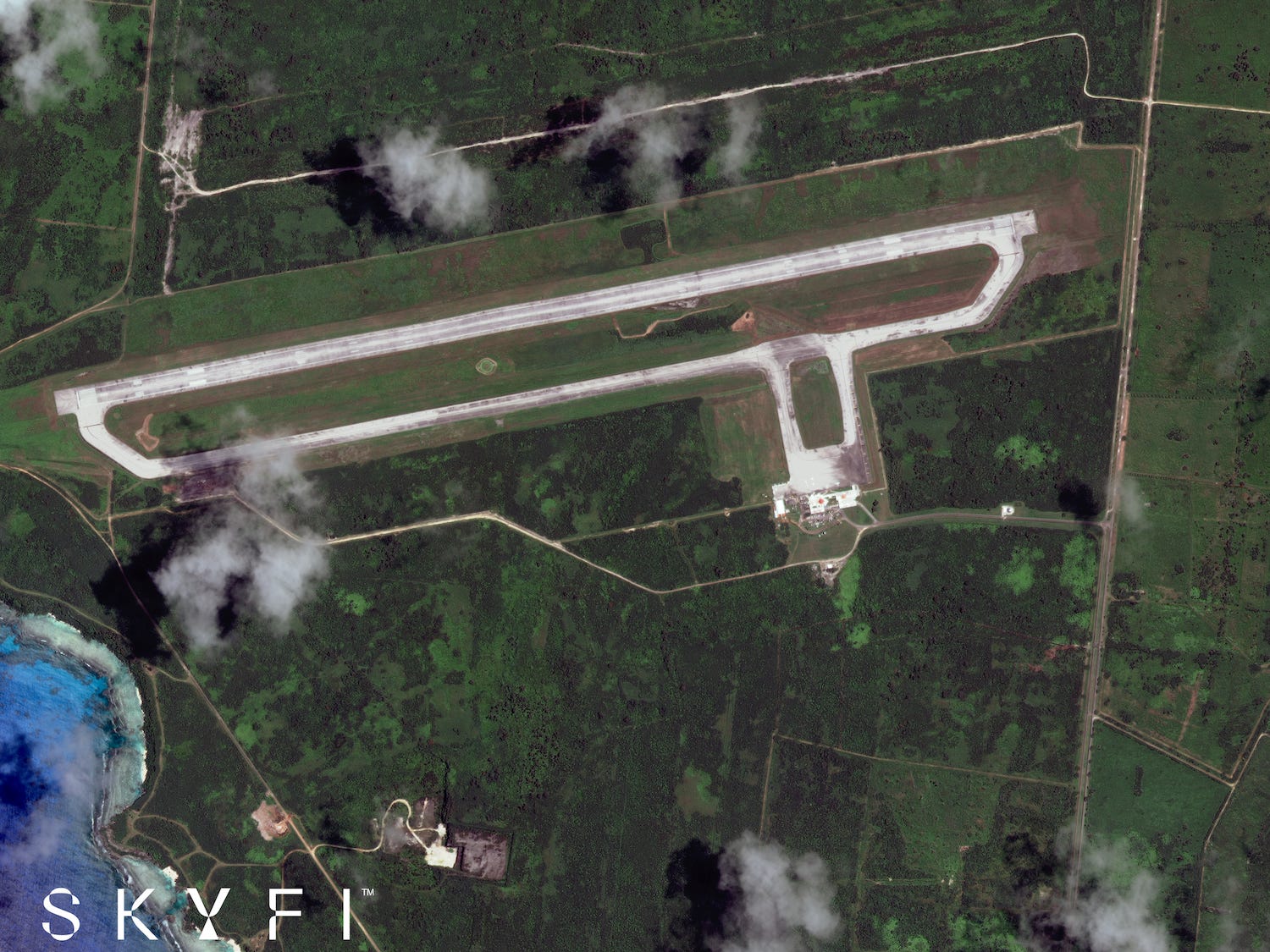 Satellitenbild des internationalen Flughafens Tinian