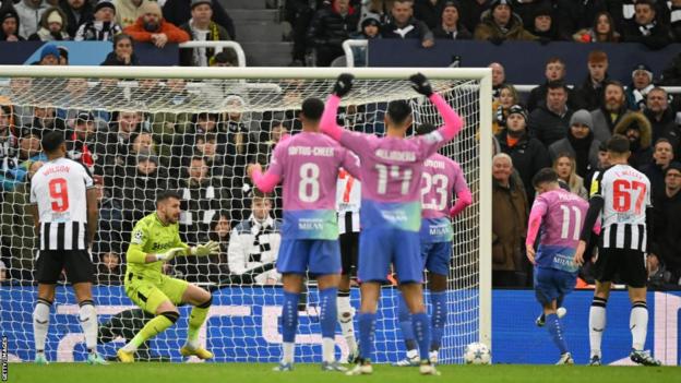 Martin Dubravka will Newcastle gegen den AC Mailand retten