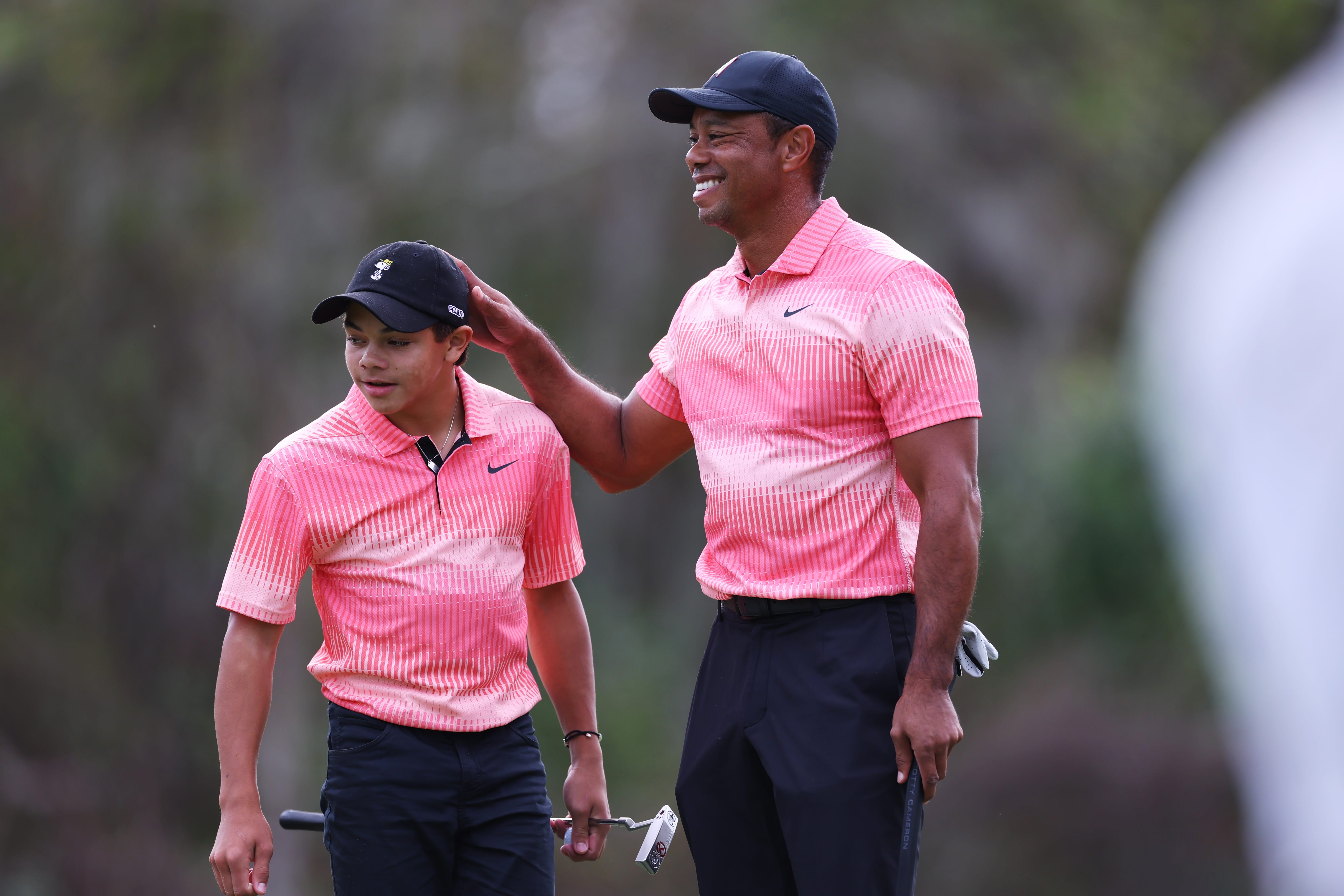 Tiger Woods und Charlie Woods bei der PNC-Meisterschaft 2022.