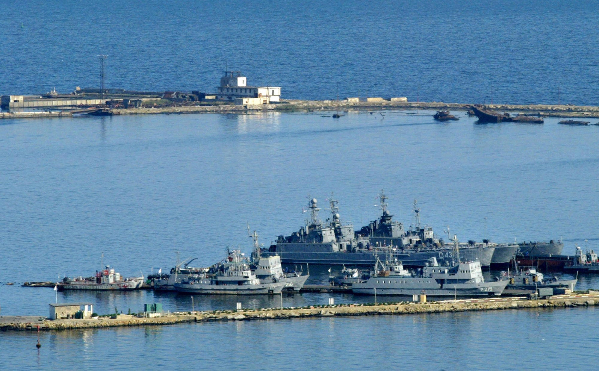 Militärische Kriegsschiffe der aserbaidschanischen Marine Baku Kaspisches Meer