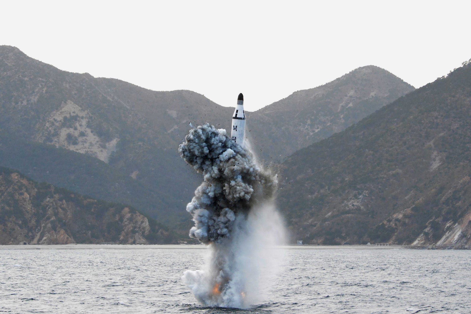 Nordkorea U-Boot-Raketenstart Wasser KCNA Reuters