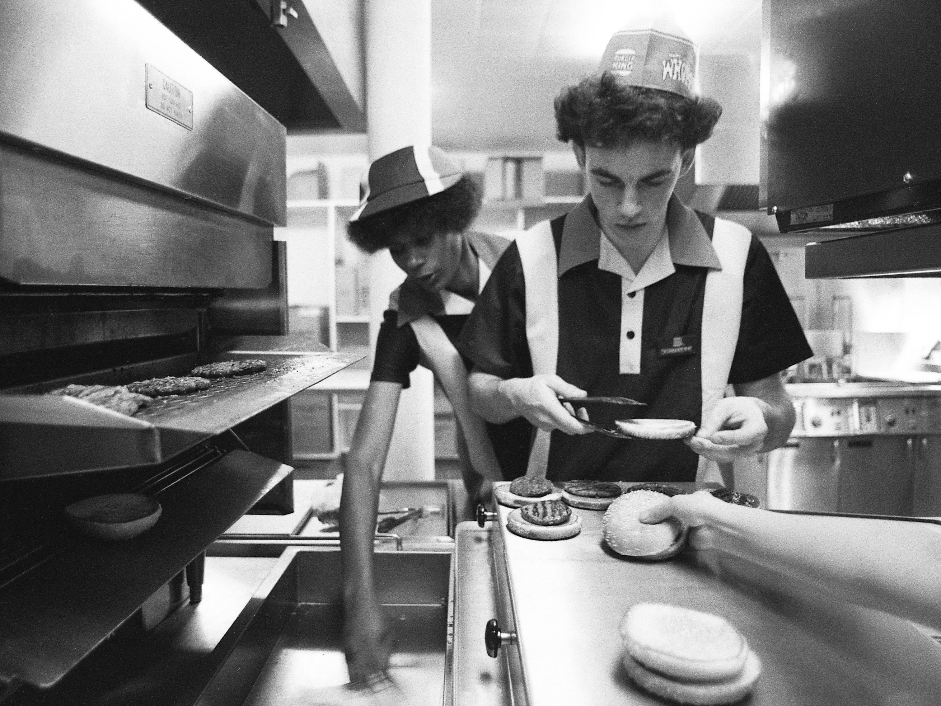 Mitarbeiter von Burger King im Jahr 1982