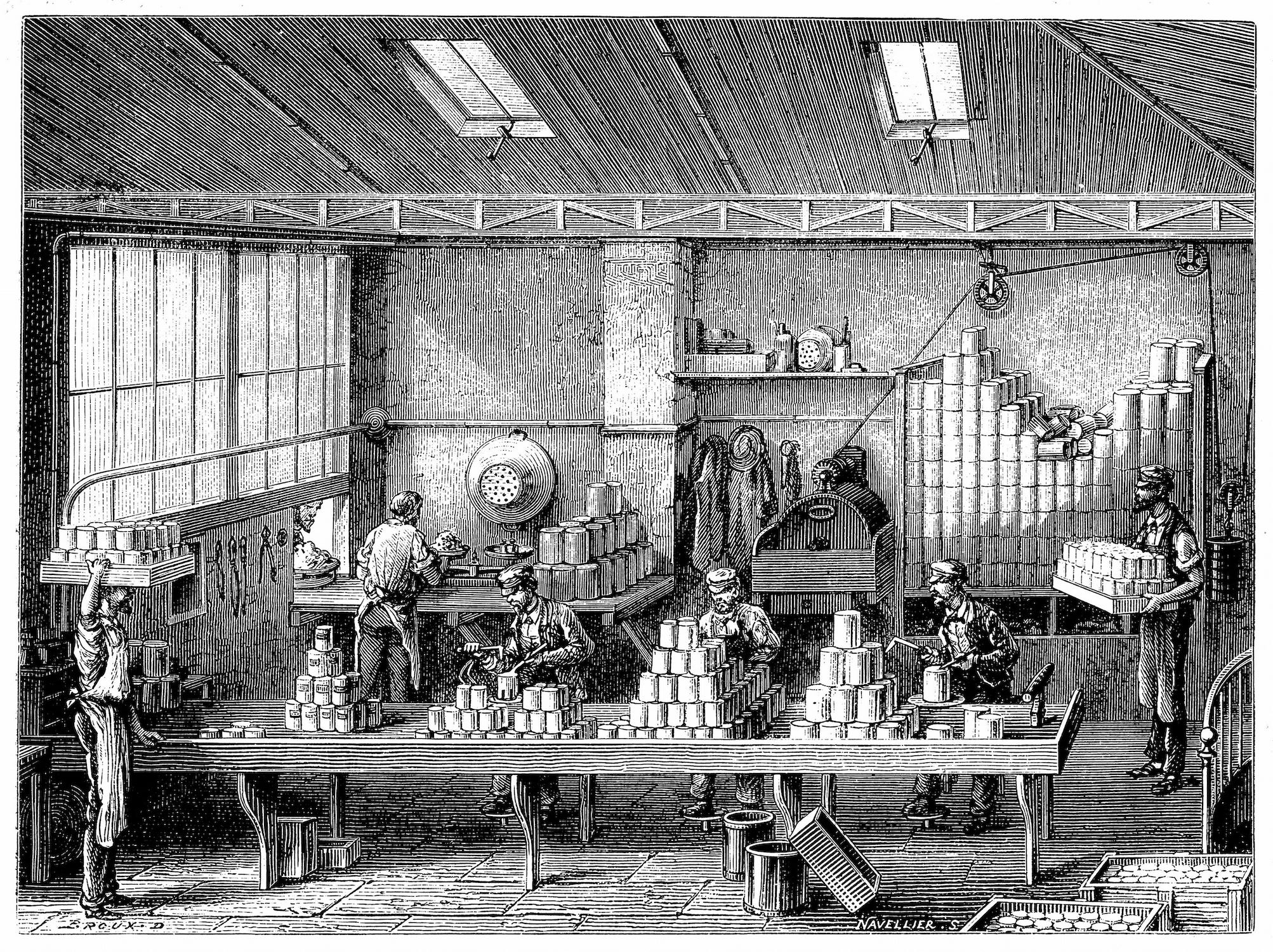 Ein Stich aus dem 18. Jahrhundert, der mehrere Personen zeigt, die in einer Fabrik Lebensmitteldosen füllen und löten