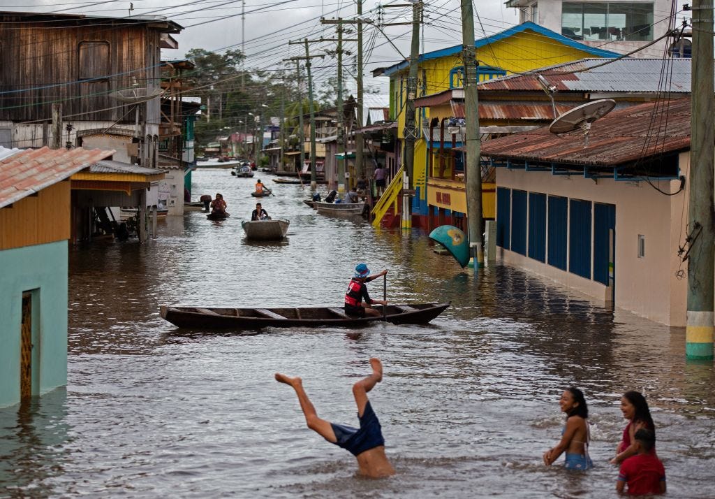 Überflutete Straßen in Anama, Brasilien