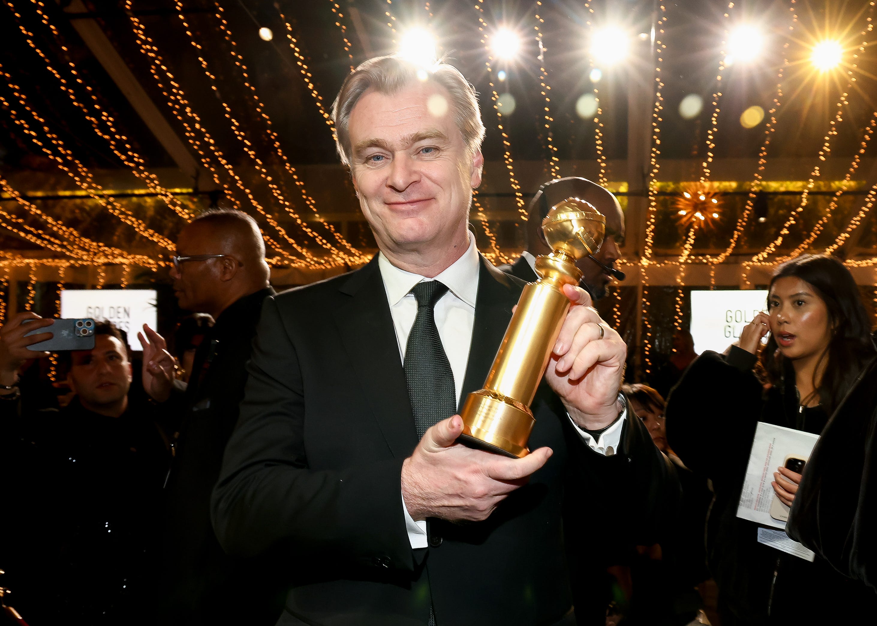 Christopher Nolan hält den Golden Globe