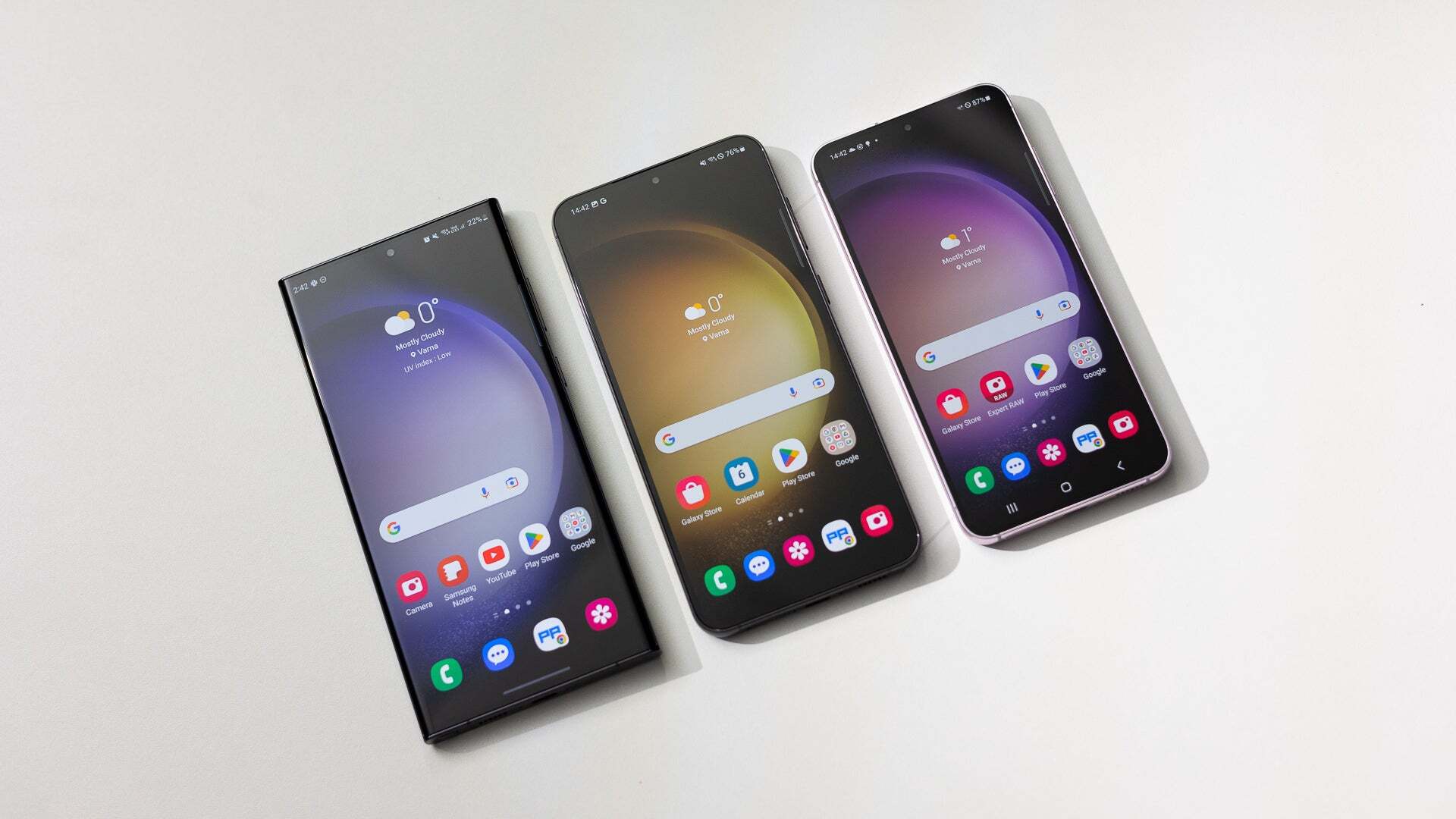 Man vergisst leicht, dass das 6,8-Zoll-Galaxy S24 Ultra nur mit Apples 6,7-Zoll-iPhone 15 Pro Max konkurrieren kann – nicht mit dem (sehr beliebten) 6,1-Zoll-iPhone 15 Pro.  - Galaxy S24 Ultra mini: Samsung kann das iPhone nie herausfordern, bis dieses Problem behoben ist