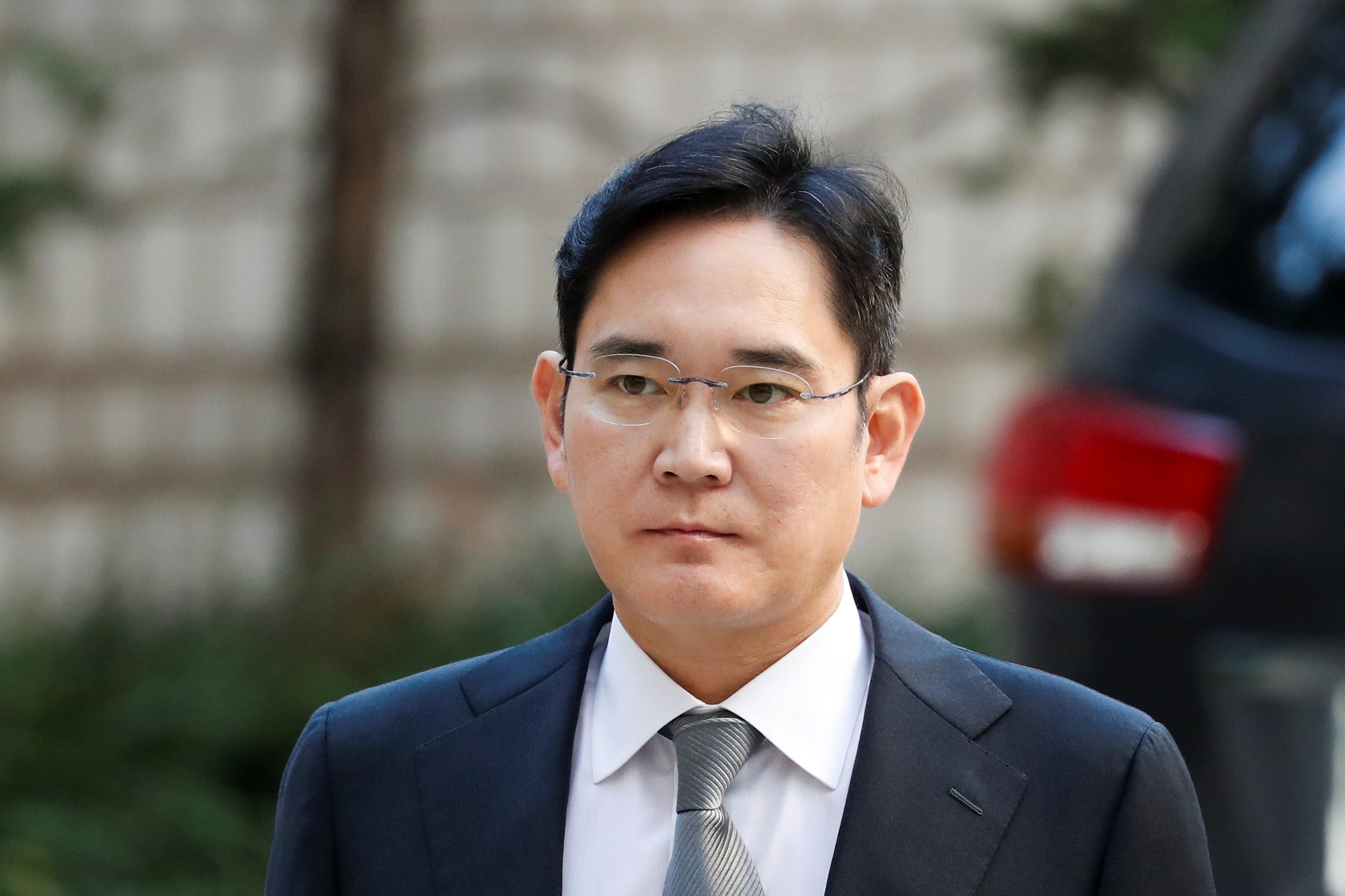 Der stellvertretende Vorsitzende von Samsung Electronics, Jay Y. Lee, trifft am 25. Oktober 2019 am Obersten Gerichtshof von Seoul in Seoul, Südkorea, ein. REUTERS/Kim Hong-Ji