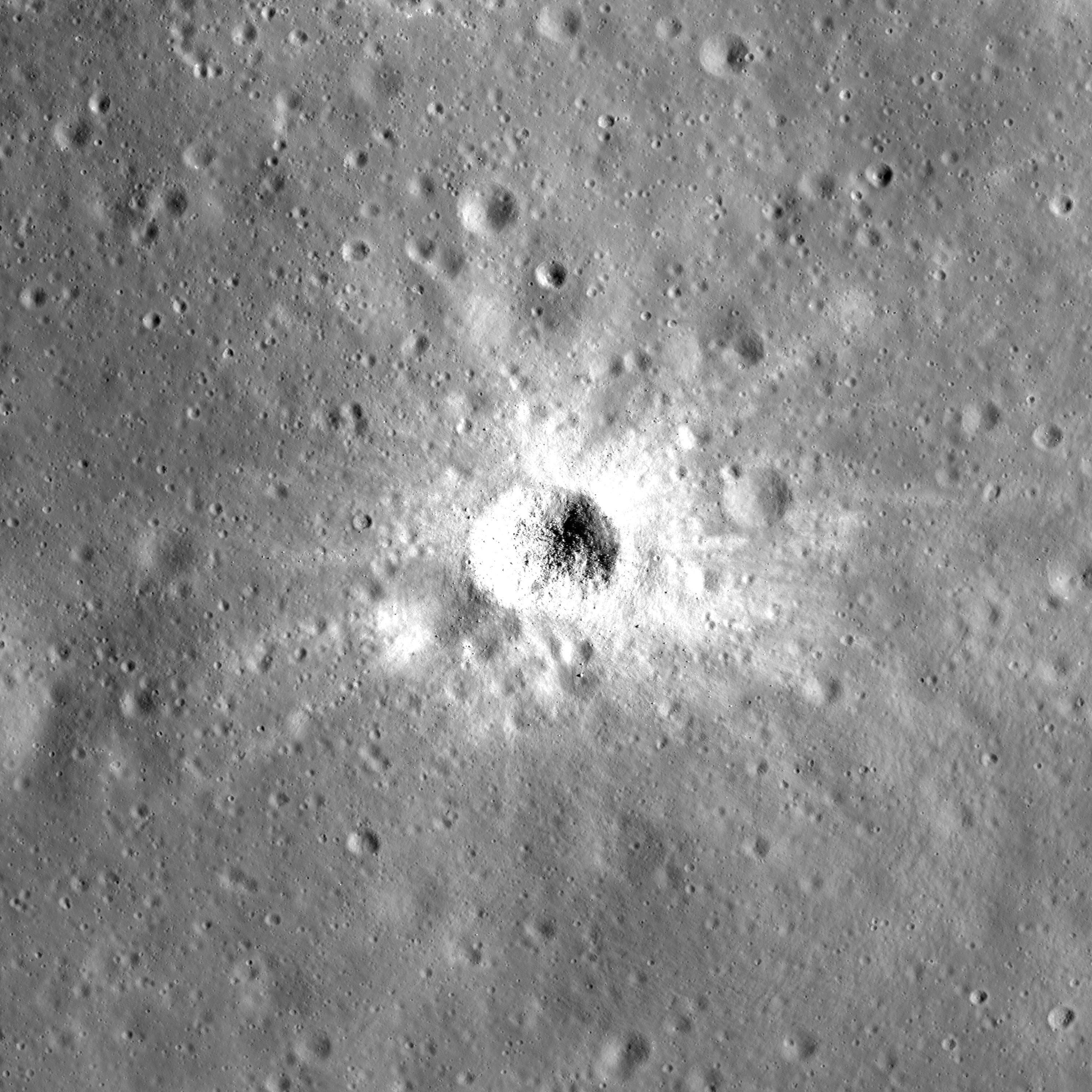 Foto des Shioli-Kraters, aufgenommen mit dem Lunar Reconnaissance Orbiter der NASA.