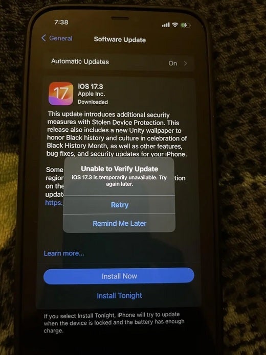 Auf diesem iPhone 12 Pro Max konnte iOS 17.3 nicht installiert werden. Einige iPhone-Benutzer haben Probleme bei der Installation von iOS 17.3.  Wenn Sie das sind, versuchen Sie es mit dieser Problemumgehung