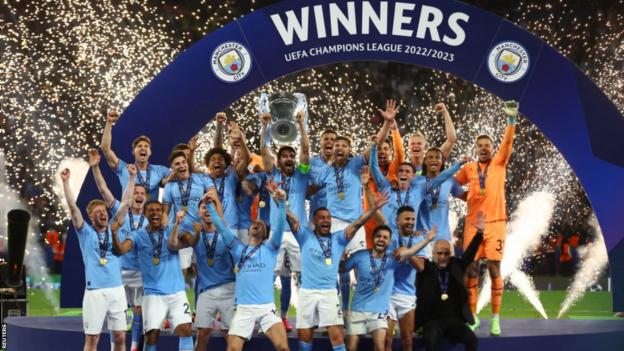 Manchester City holt sich den Champions-League-Pokal
