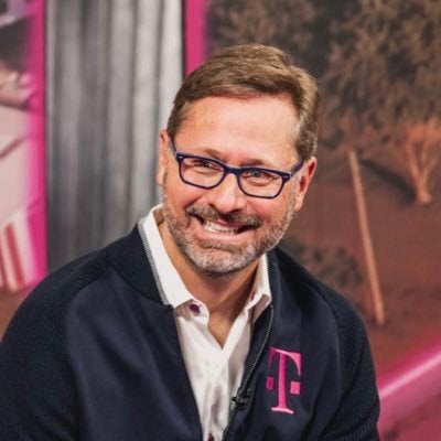 Mike Sievert, CEO von T-Mobile – Sievert, CEO von T-Mobile, dementiert Gerüchte über eine US-Mobilfunkübernahme, ohne die Tür zu schließen