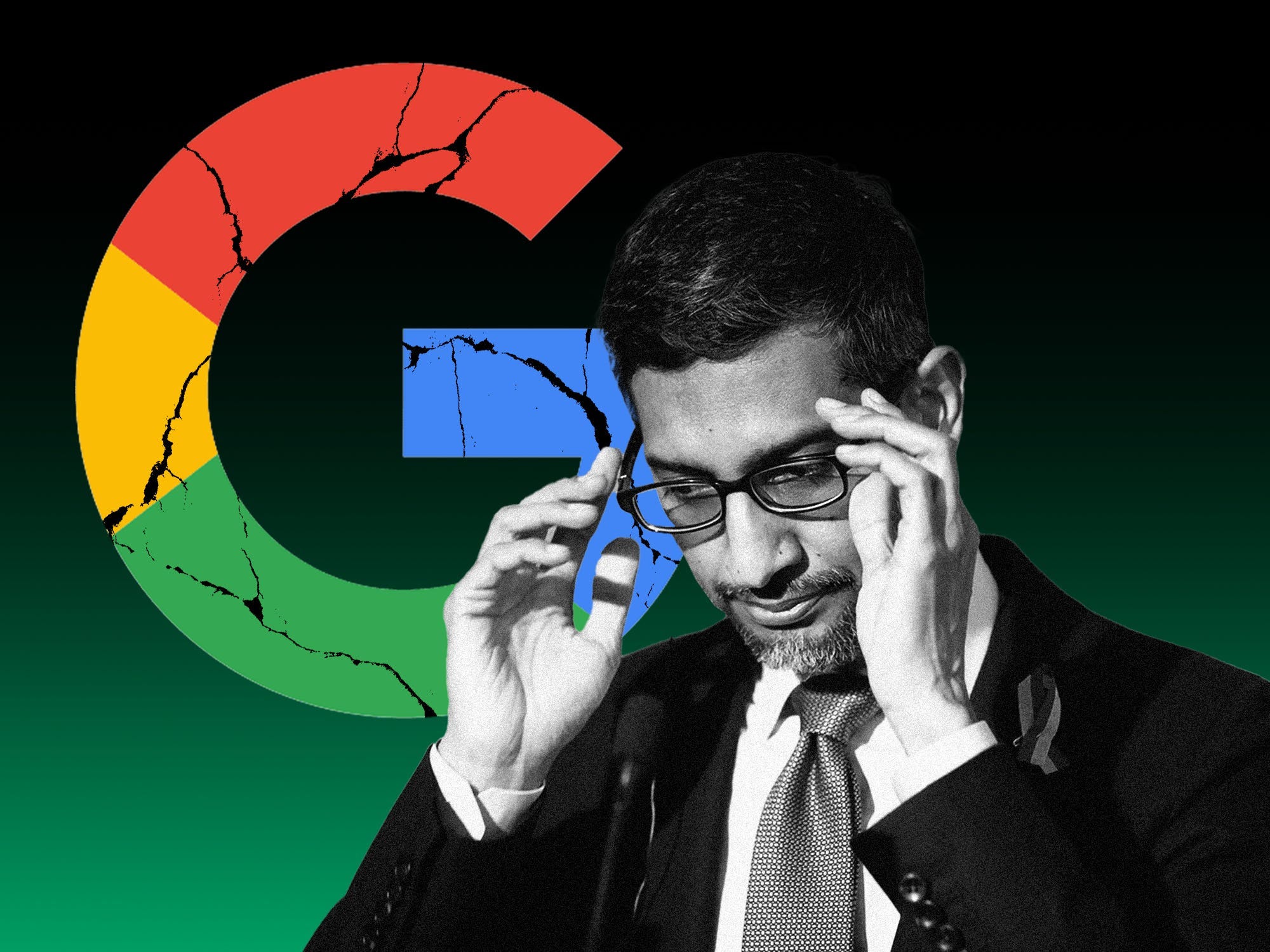Sundar Pichai, CEO von Google, vor grünem Hintergrund mit dem Firmenlogo darauf.