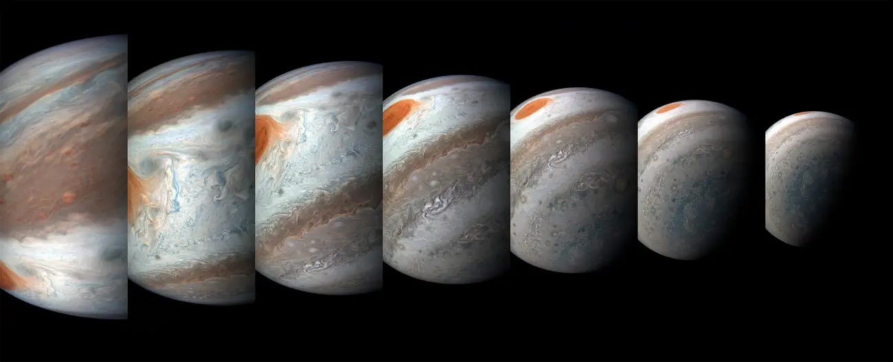 Verlauf der Bilder von Jupiter, die aufgenommen wurden, als die Raumsonde Juno vom Planeten wegflog.