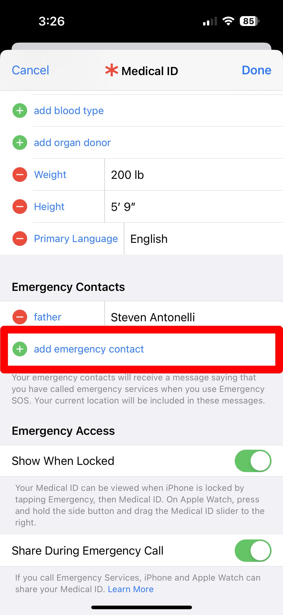 Das Menü „Medizinische ID“ auf einem iPhone mit hervorgehobener Option „Notfallkontakt hinzufügen“.