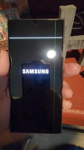 Samsung Galaxy S24 Ultra mit Bildschirmdefekt – Samsung weigert sich, defekte Galaxy S24 Ultra-Geräte umzutauschen, da Verbraucher Vorbestellungsrabatte verlieren