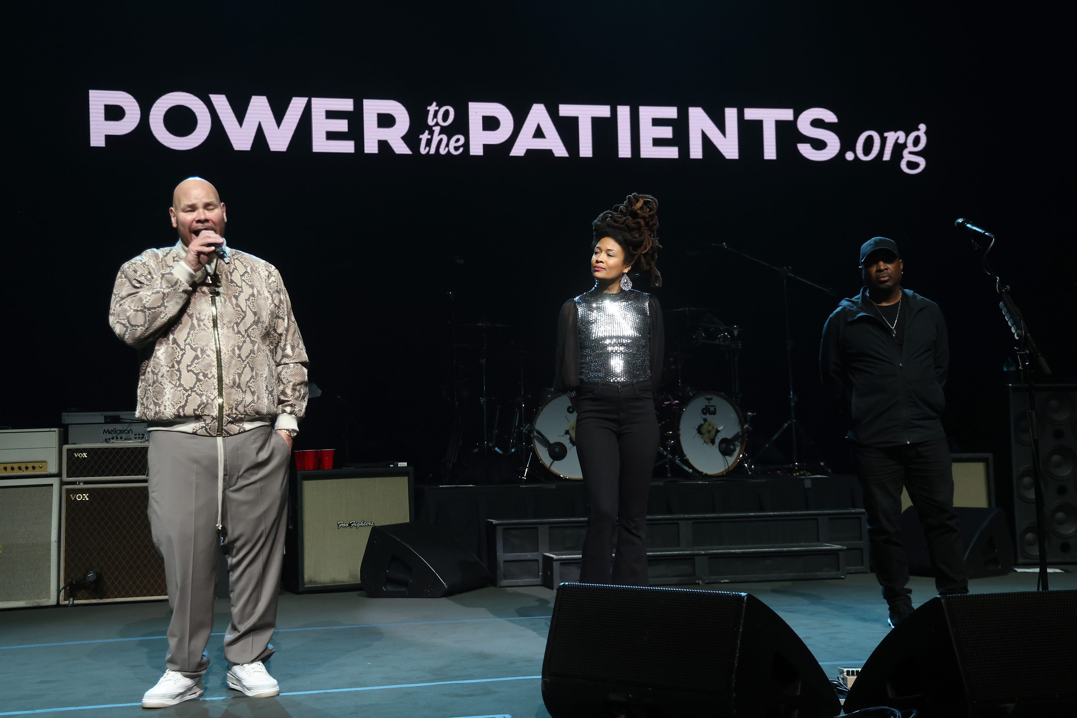 Fat Joe, Valerie June und Chuck D bei einer Power to the Patients-Veranstaltung.