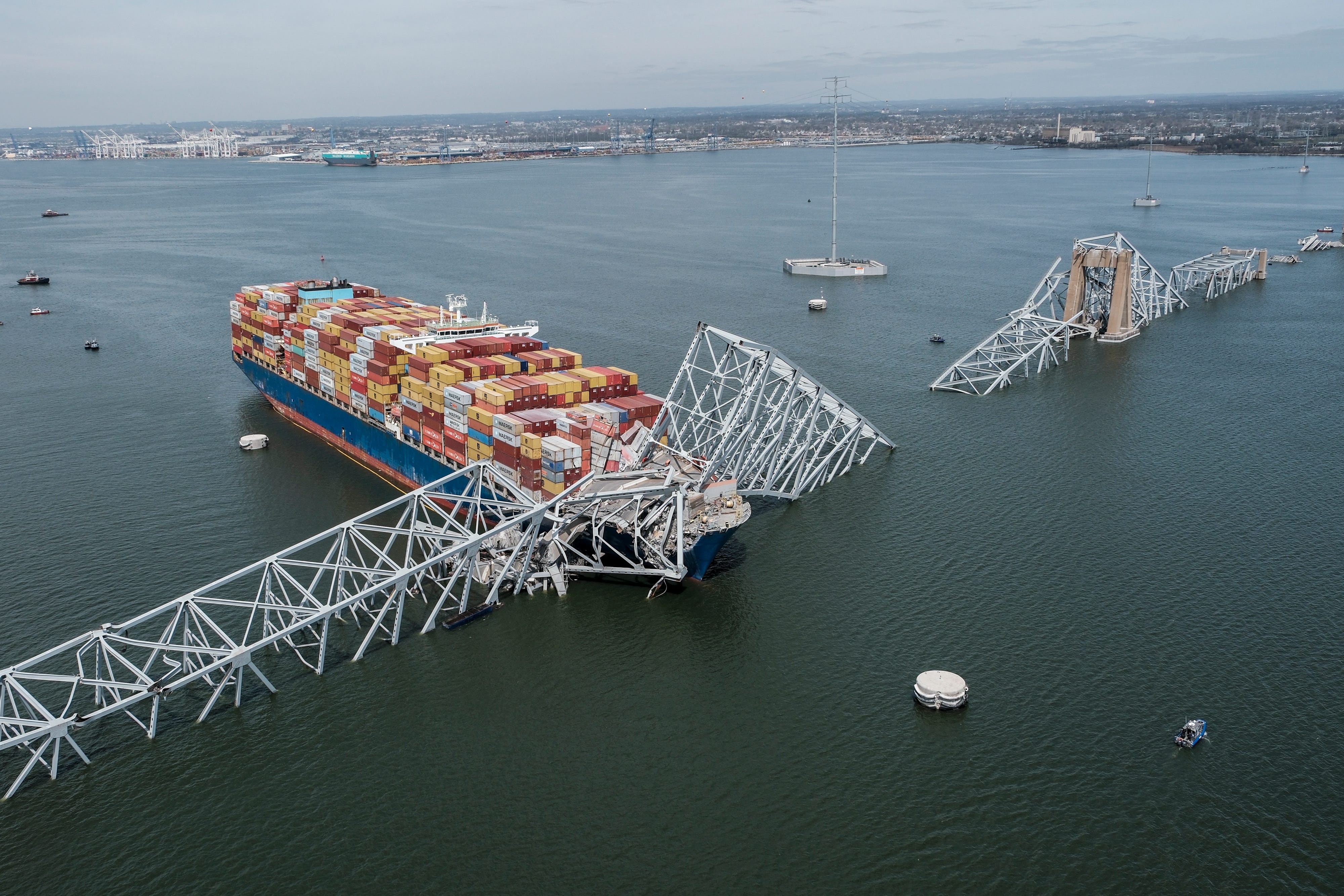 Das Containerschiff Dali kollidierte am Dienstag in Baltimore mit einer wichtigen Brücke