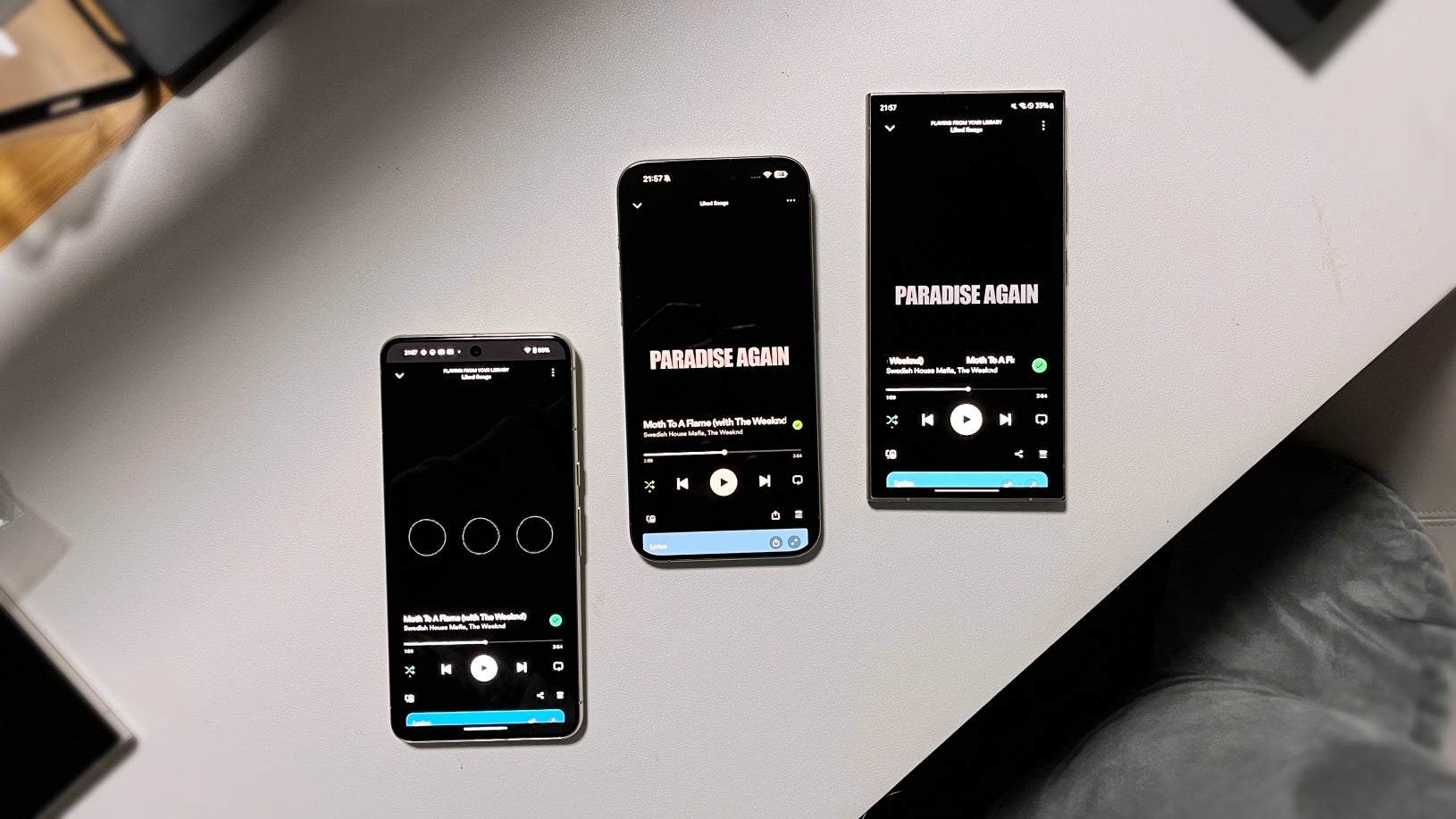 „Moth To a Flame“ von Swedish House Mafia und The Weeknd klingt auf dem iPhone 15 Pro Max am besten, aber ich brauche viel mehr Lautstärke, wenn ich unter der Dusche bin!  - Das superlaute 150-Dollar-Boombox-Telefon gibt meinem 1.500 Dollar teuren Galaxy S24 Ultra eine wertvolle (Musik-)Lektion