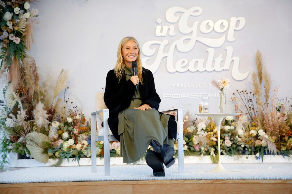 Gwyneth Paltrow spricht auf dem In goop Health Summit in Los Angeles im Jahr 2021.