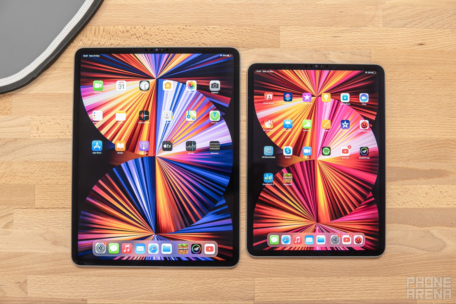 12,9-Zoll-iPad Pro mit Mini-LED neben 11-Zoll-iPad Pro mit LCD (Bildnachweis – PhoneArena) – Immerhin kein Mini-LED-Display für das gemunkelte 12,9-Zoll-iPad Air: LCD soll bleiben
