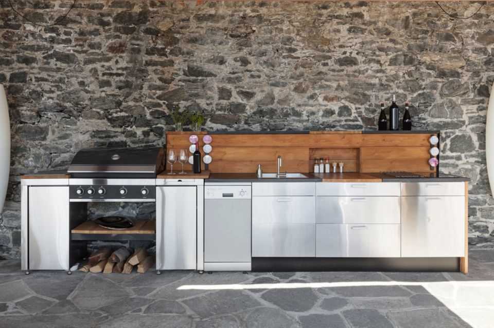 Terrace design: outdoor kitchen