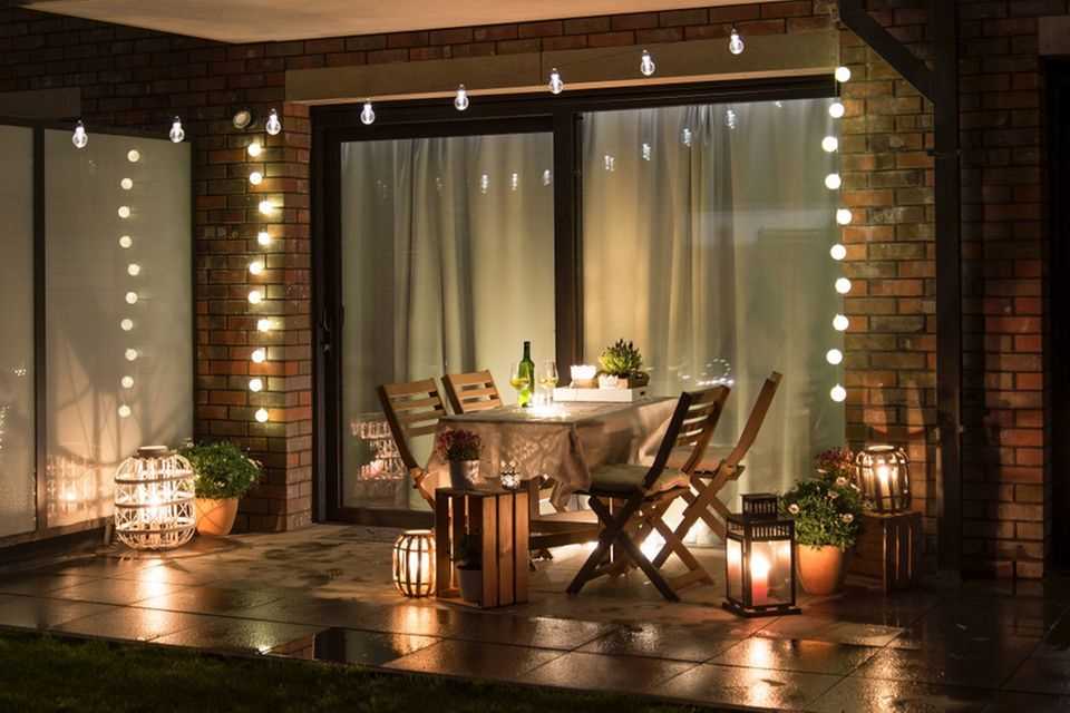 Terrace design: terrace with fairy lights and winter lights